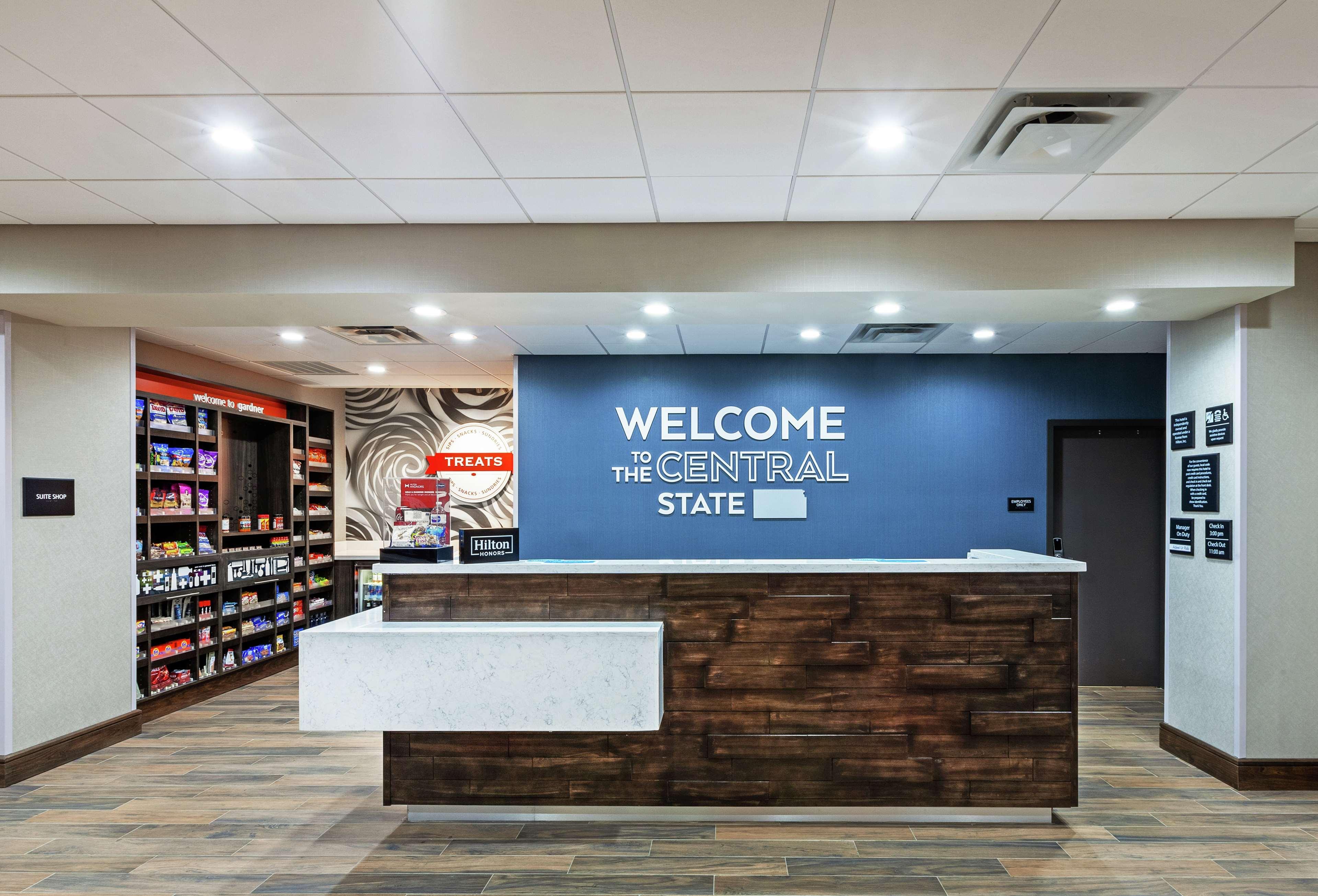 Hampton Inn Gardner 外观 照片