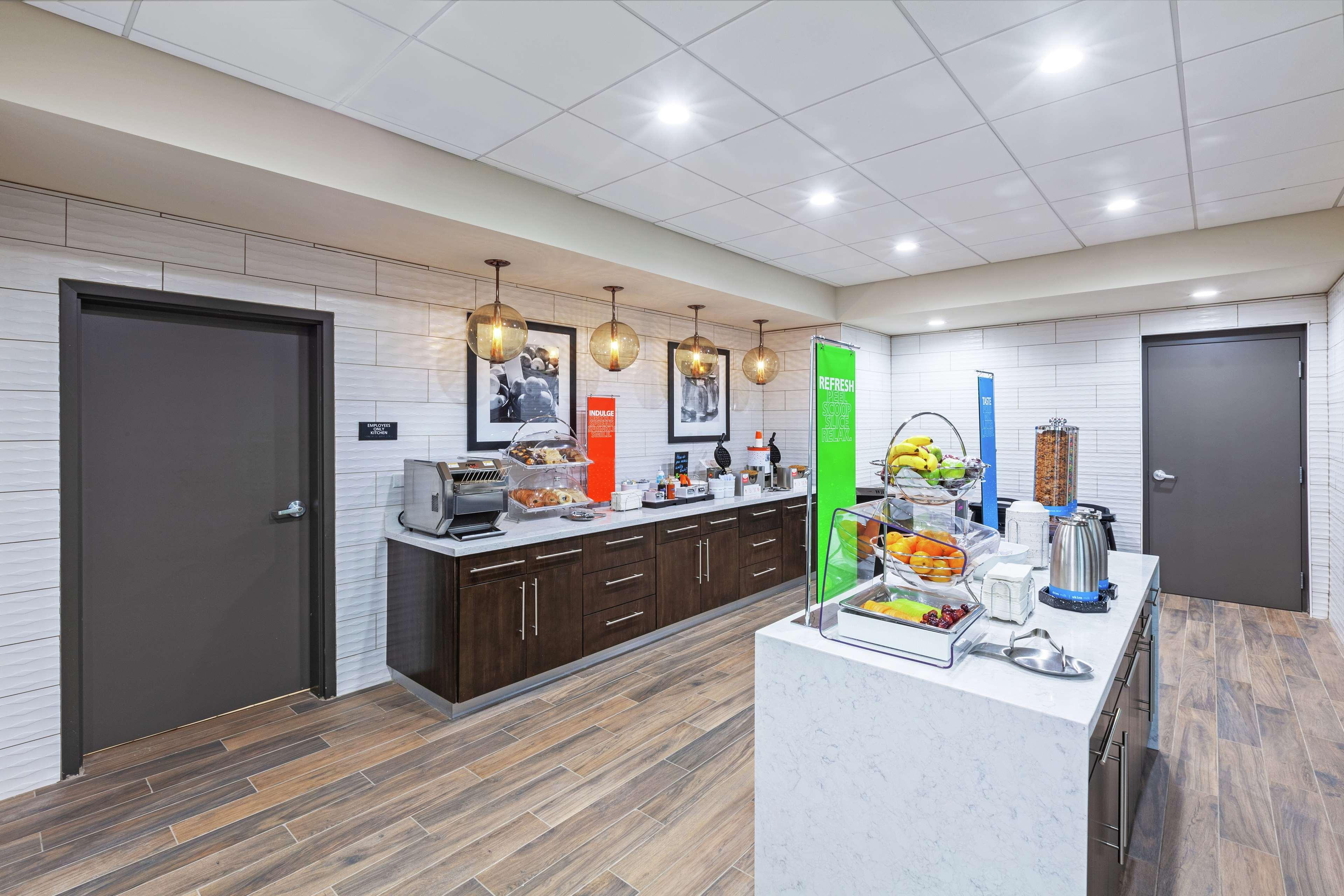 Hampton Inn Gardner 外观 照片